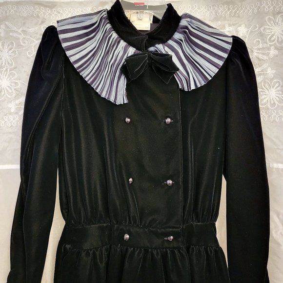 RARE Vintage Valentino Black Velvet Midi Dress, Italian size 44 - Picture 2 of 15